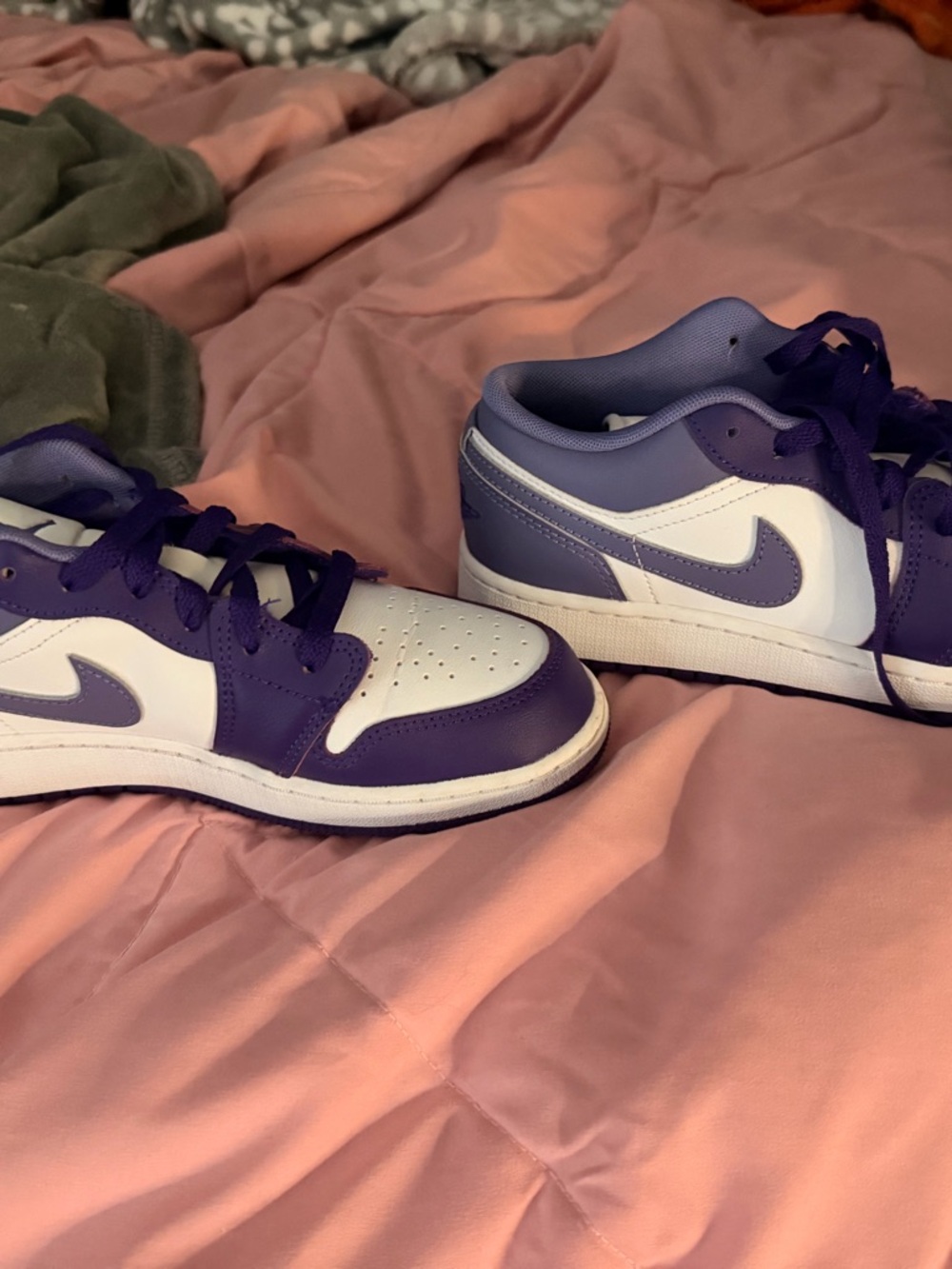 Nike Kids Low-Top Sneakers - Purple & White